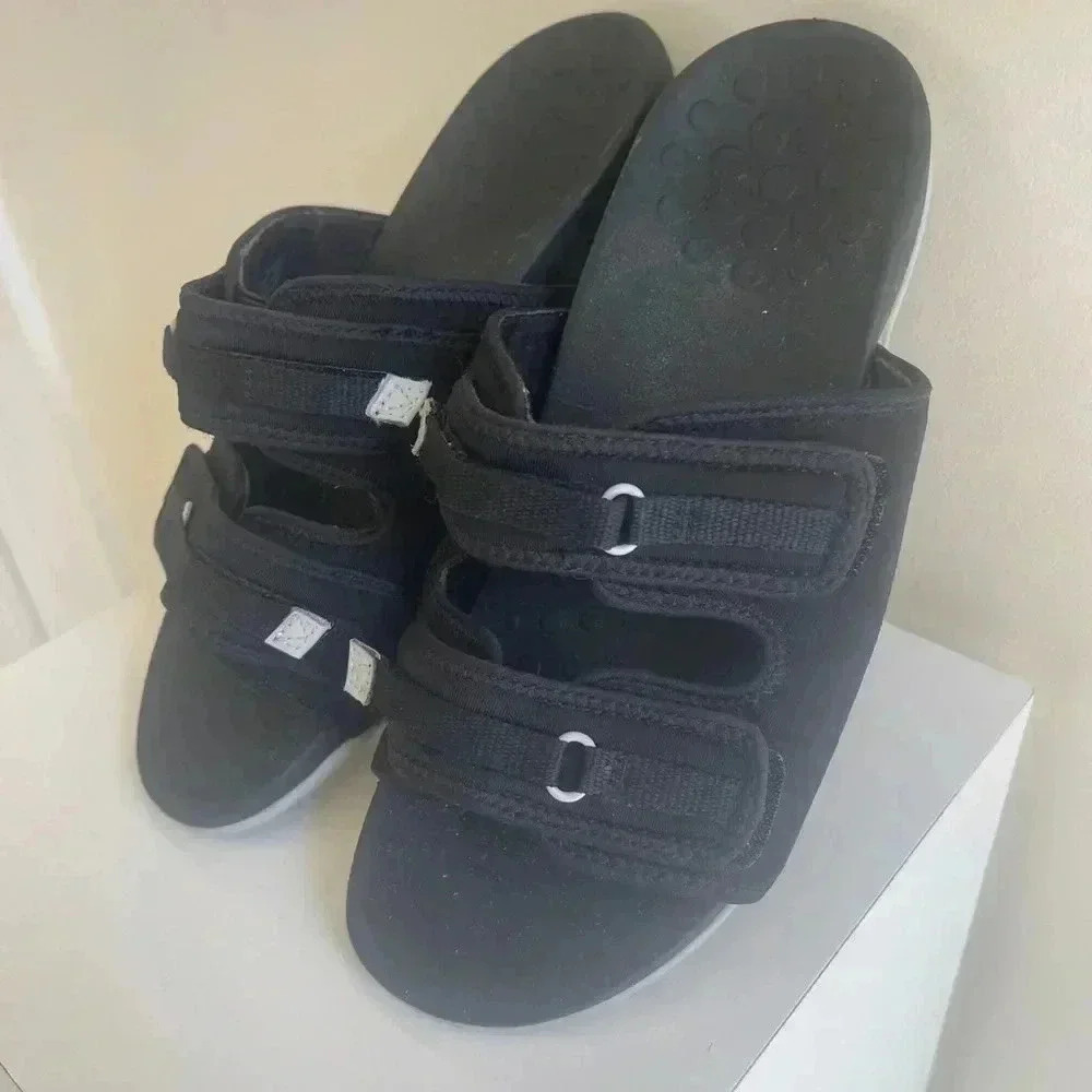 Vionic Sarah Orthotic Supportive
Slide Sandals black color in good condition - Picture 3 of 14